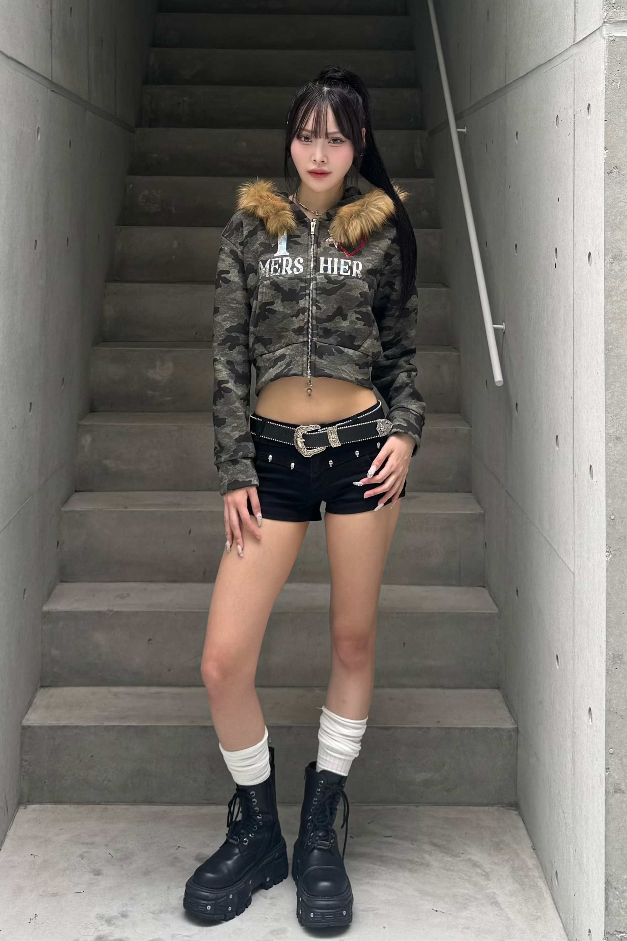 skull studs short pants KSG19314