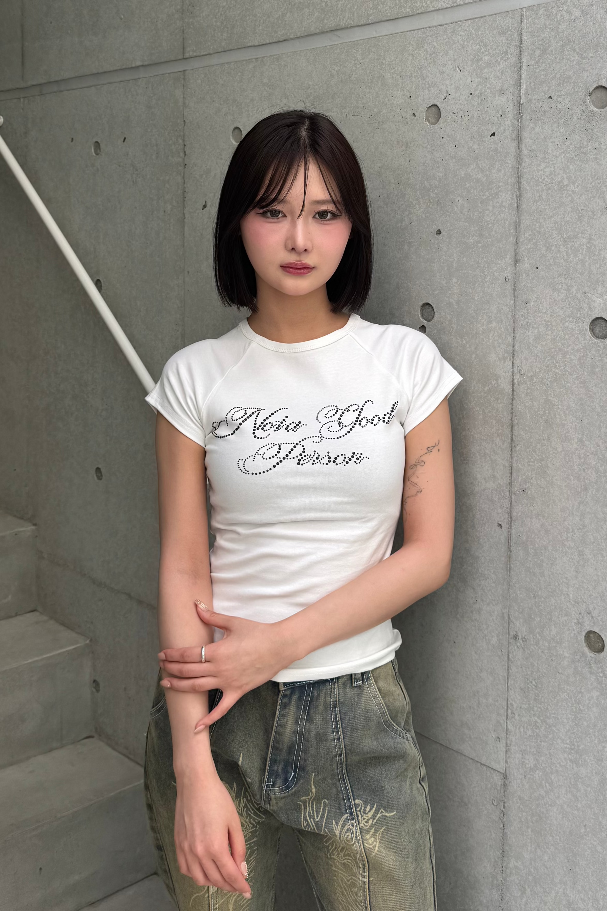 Edge letter Tshirt KSG20862