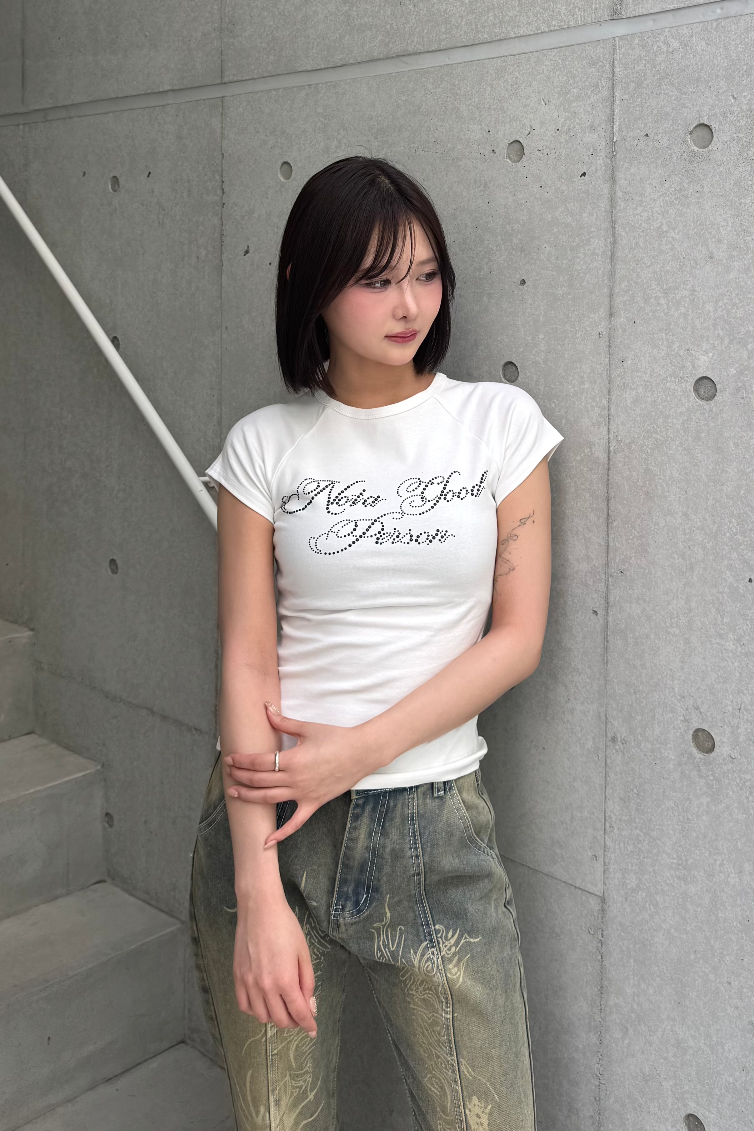 Edge letter Tshirt KSG20862