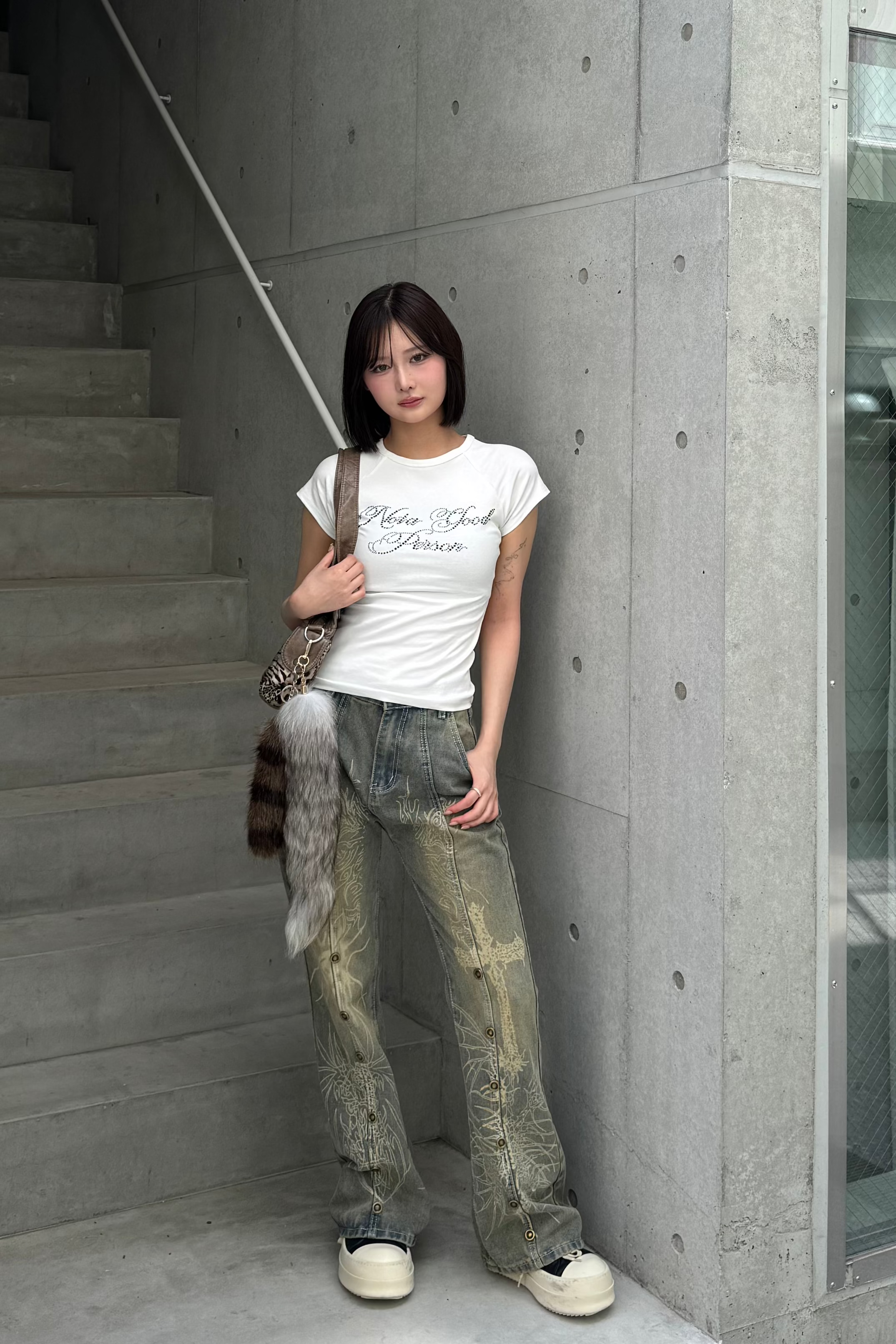 Edge letter Tshirt KSG20862
