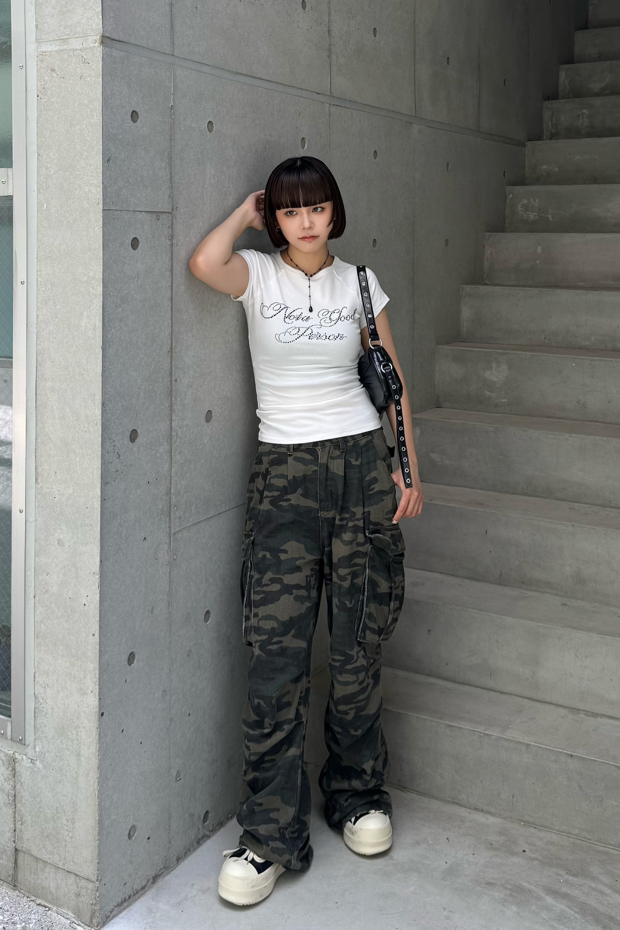 Edge letter Tshirt KSG20862