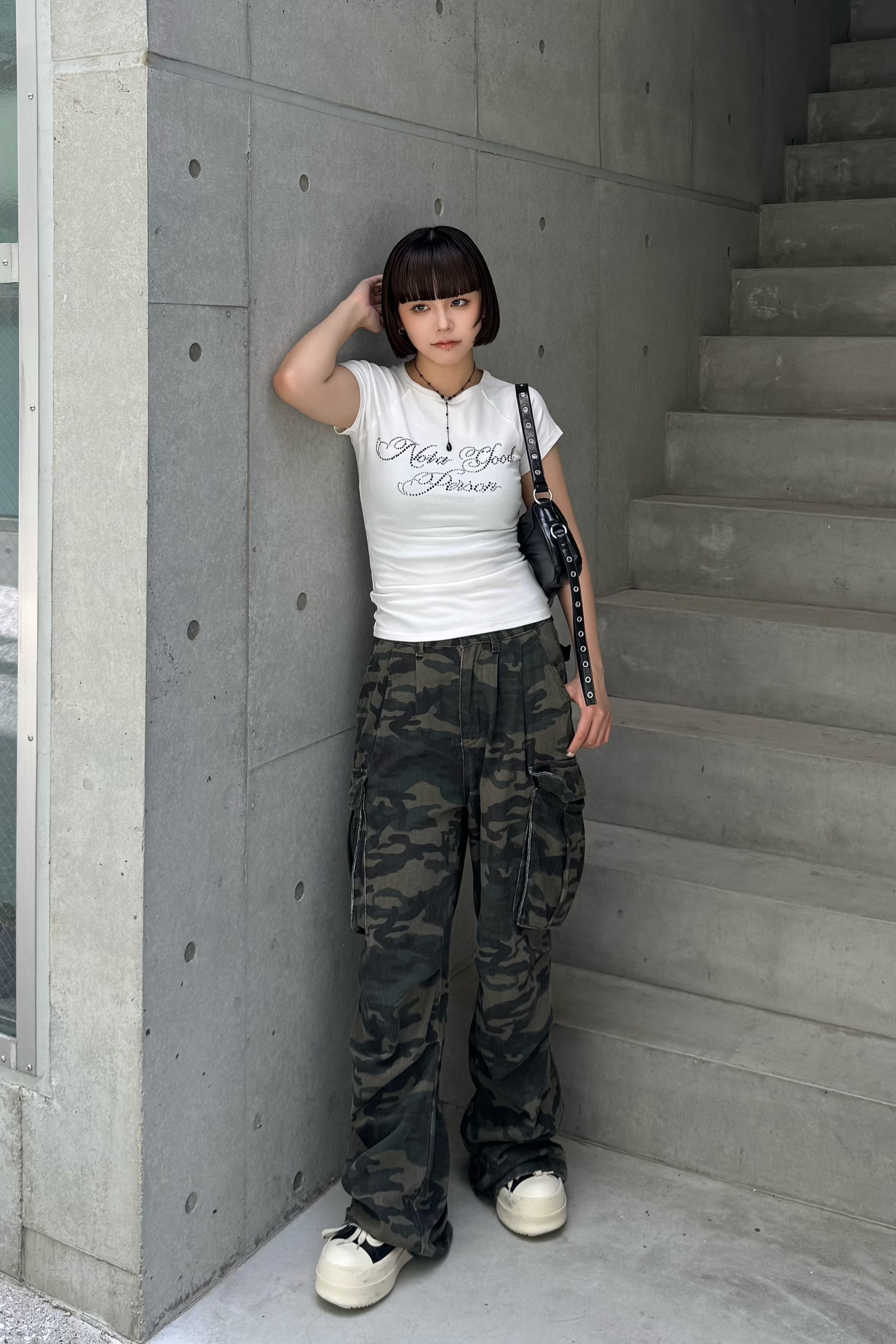Edge letter Tshirt KSG20862