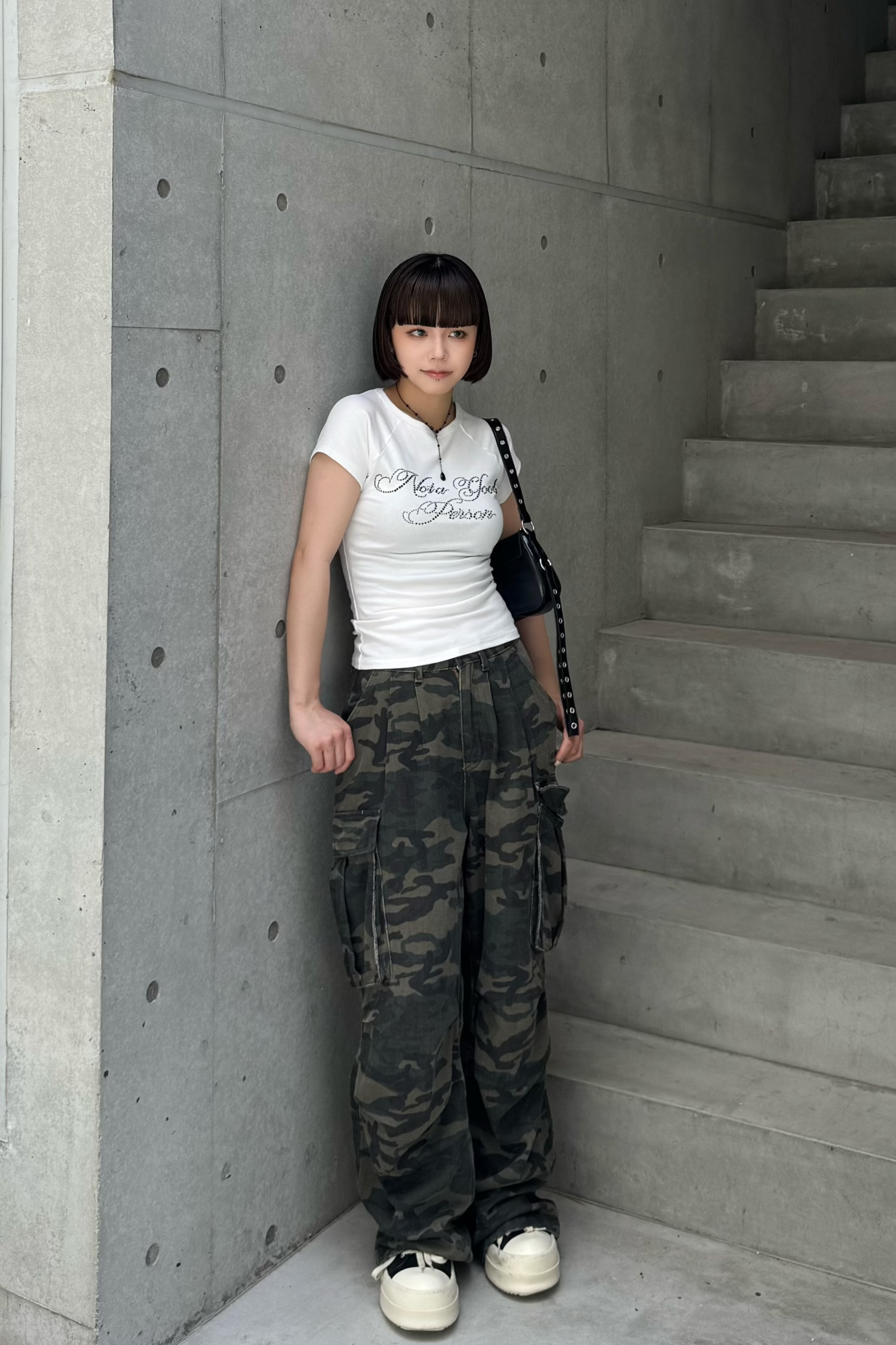 Edge letter Tshirt KSG20862