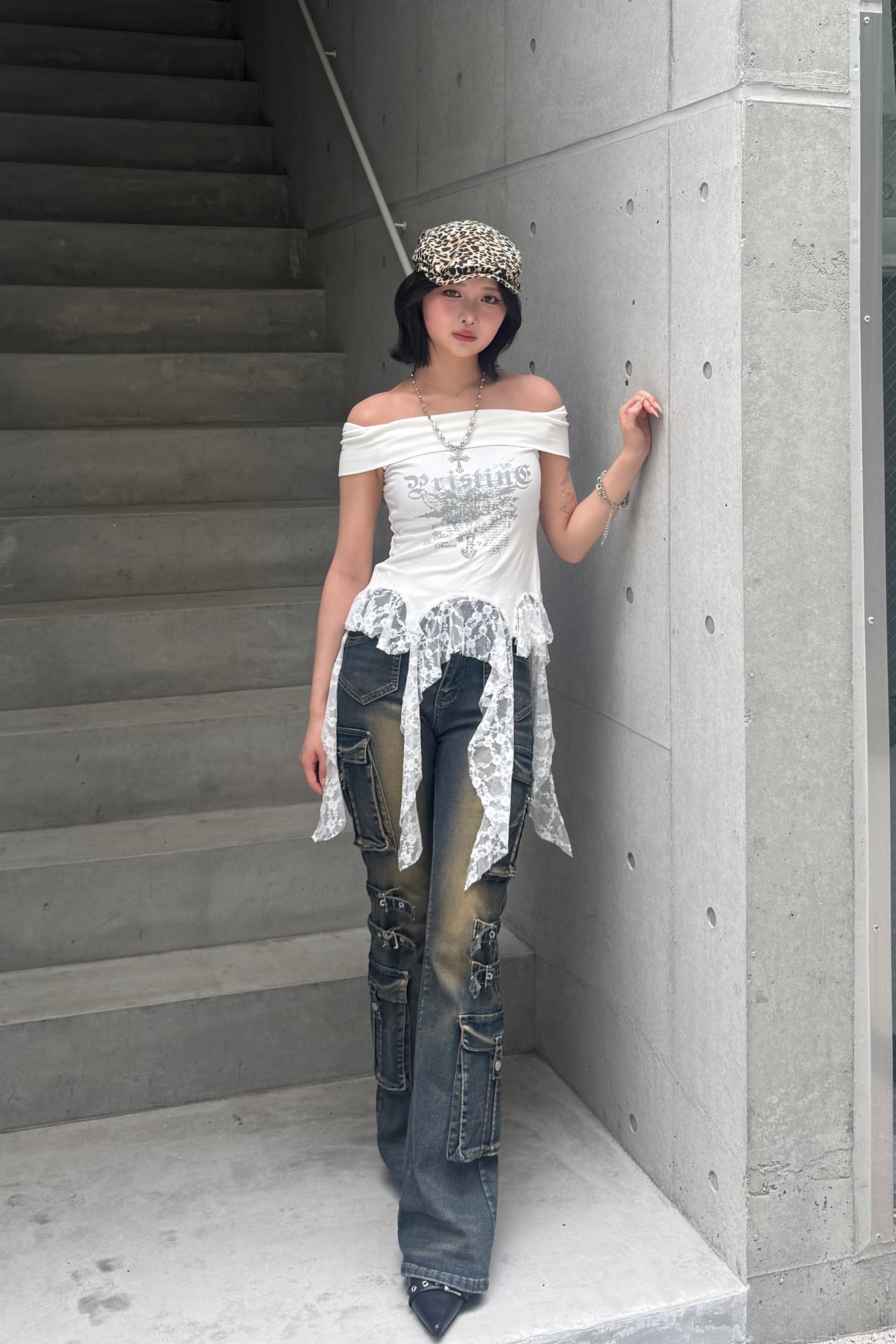 wash design belt flare pants KSG19275