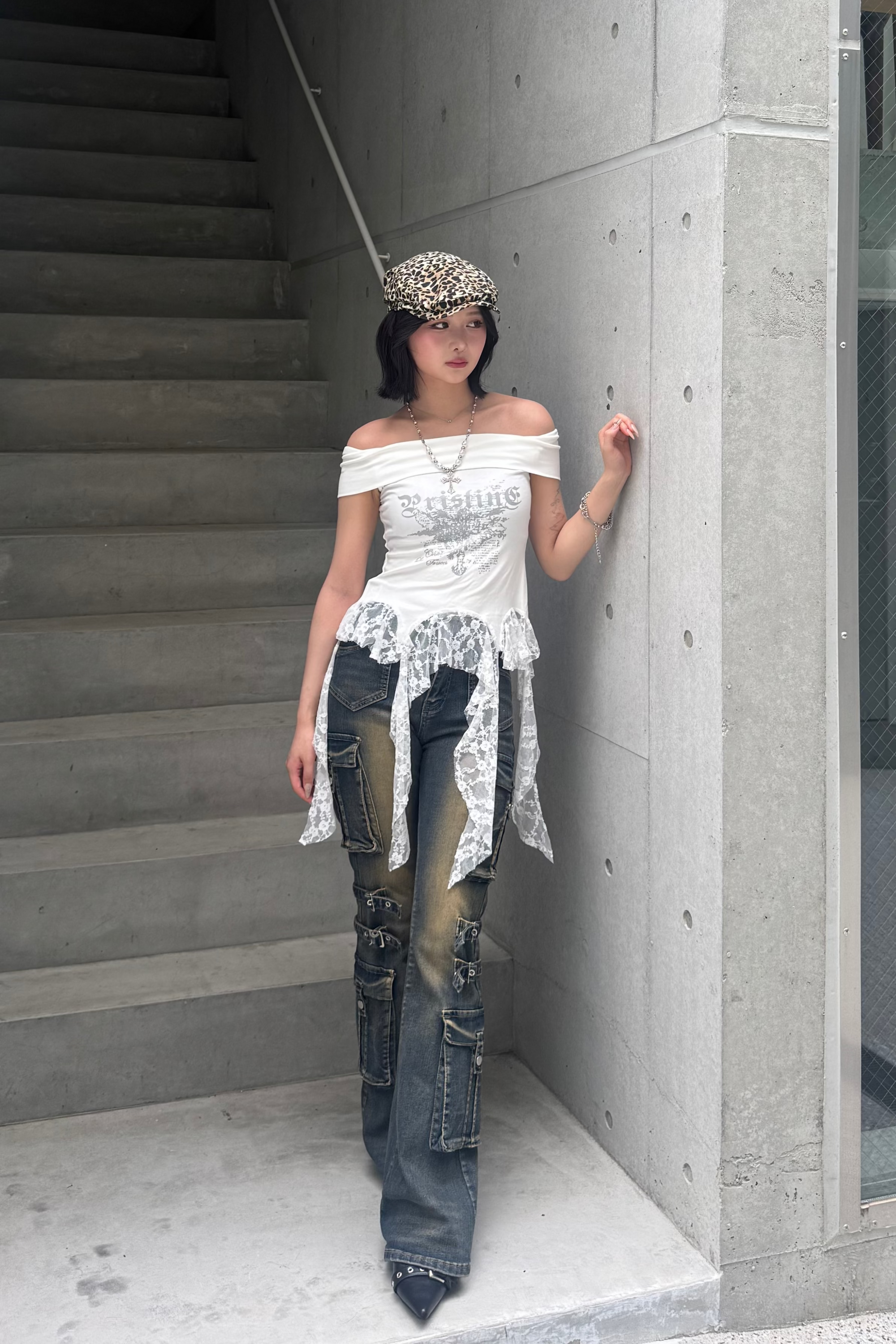 wash design belt flare pants KSG19275