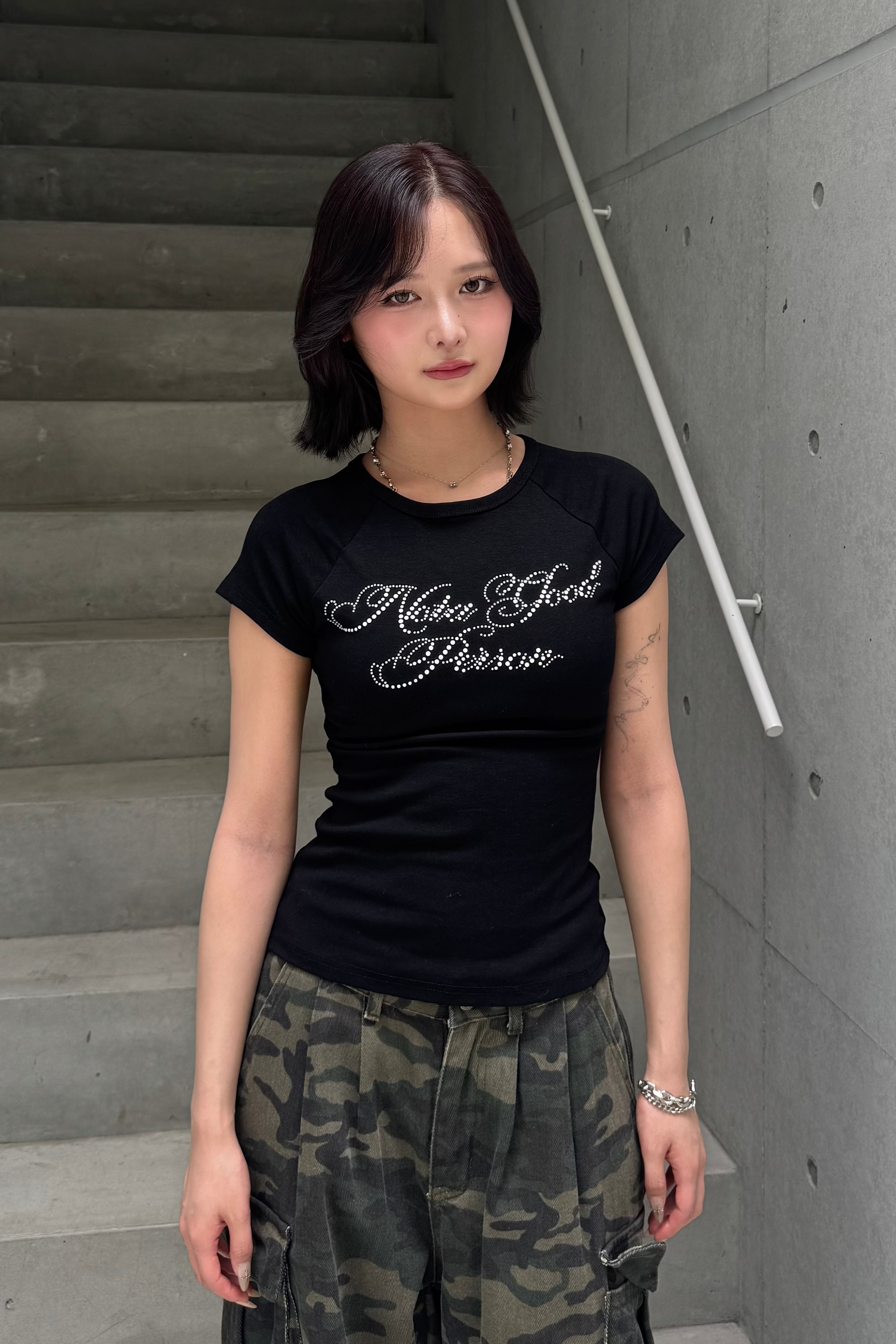 Edge letter Tshirt KSG20862