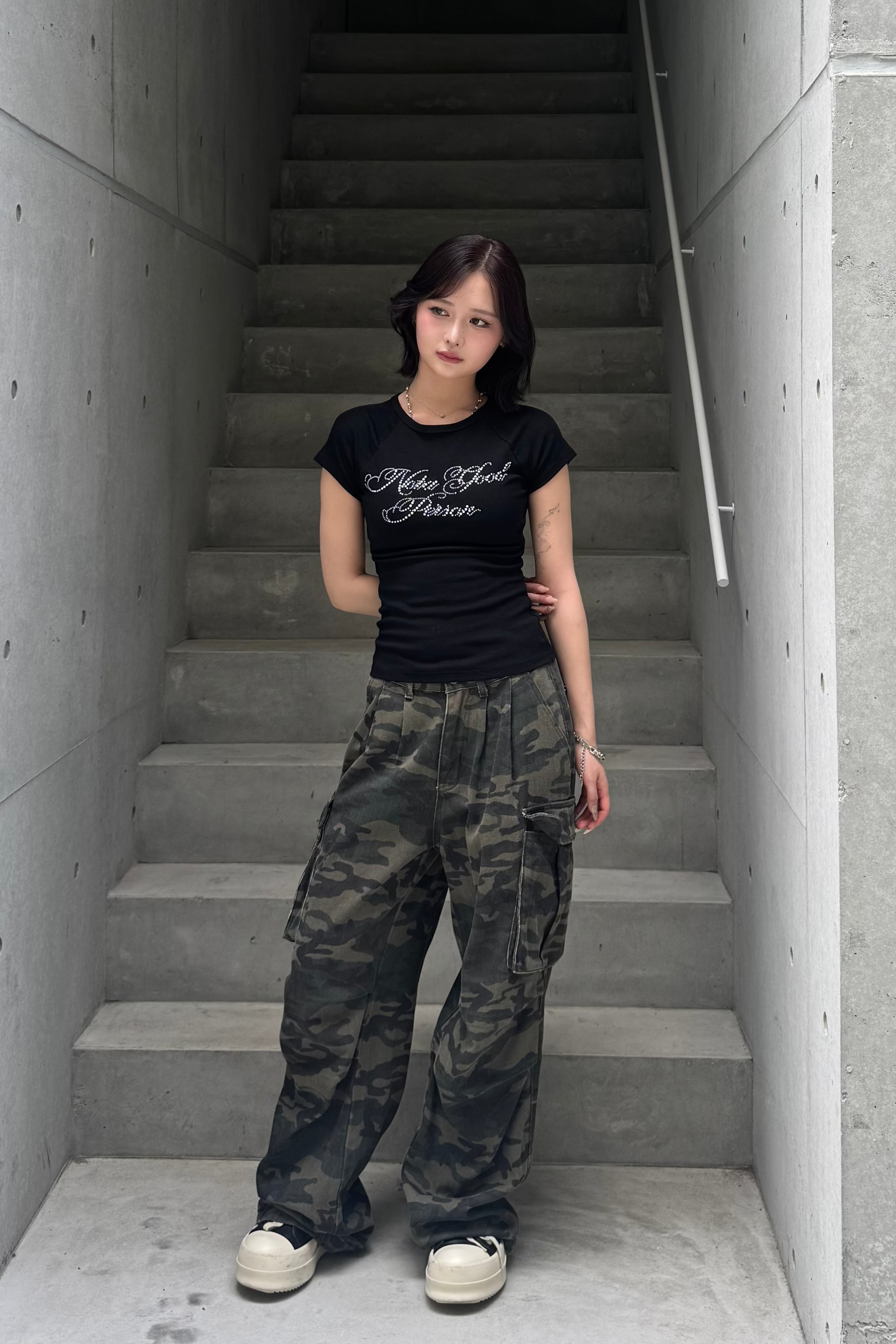 Edge letter Tshirt KSG20862