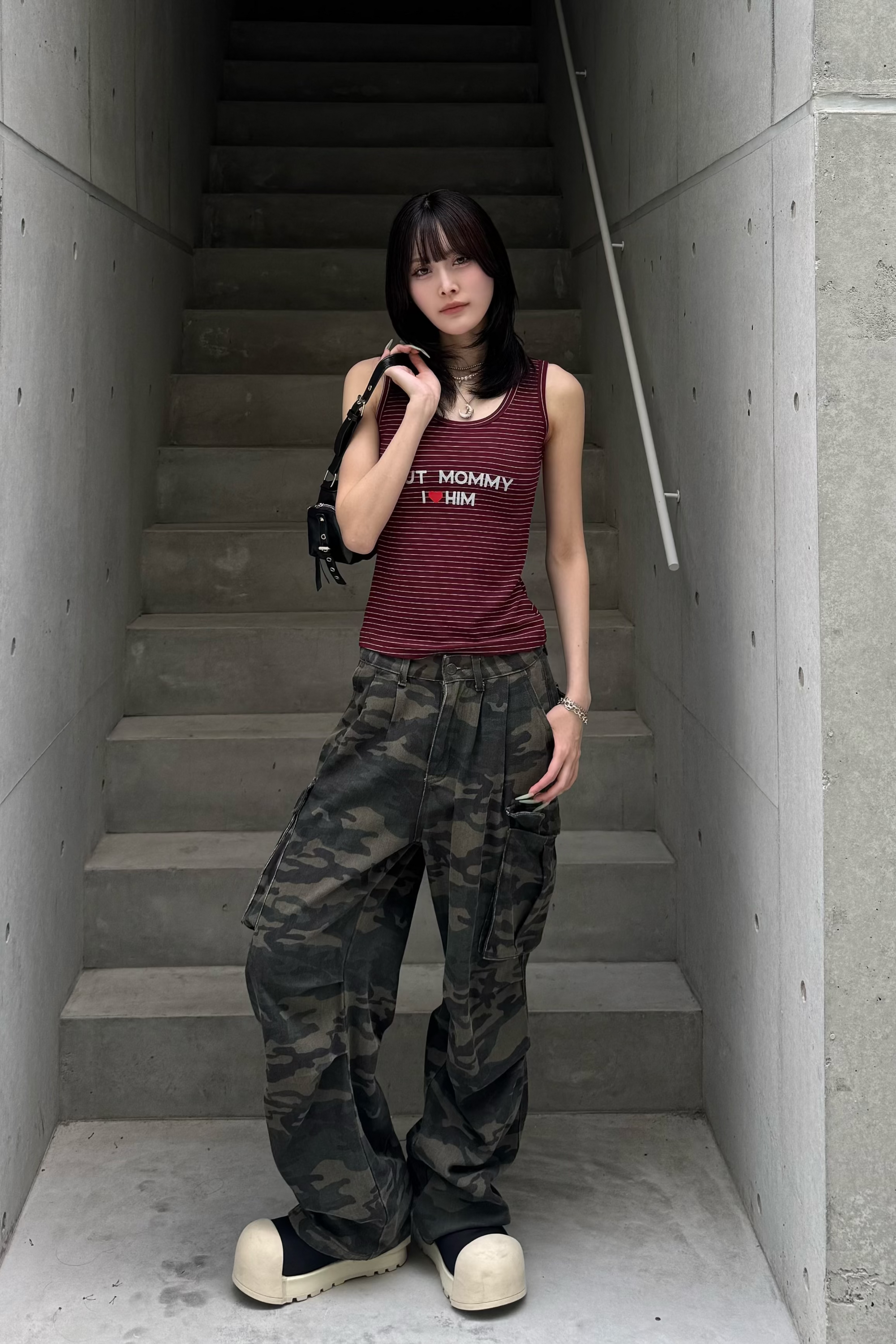border glitter tank top KSG20900