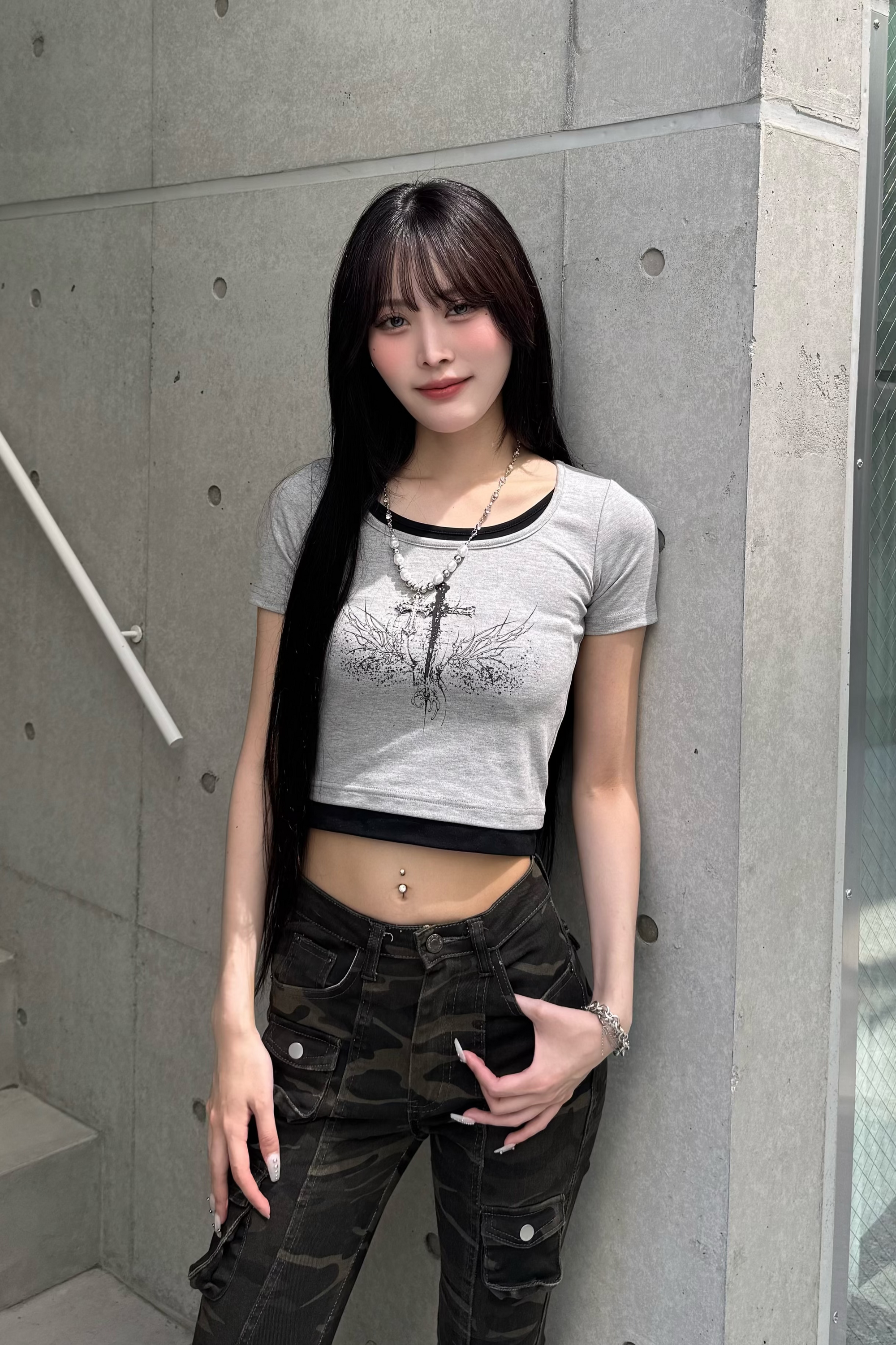 クロスデザインクロップドTシャツ KSG20940