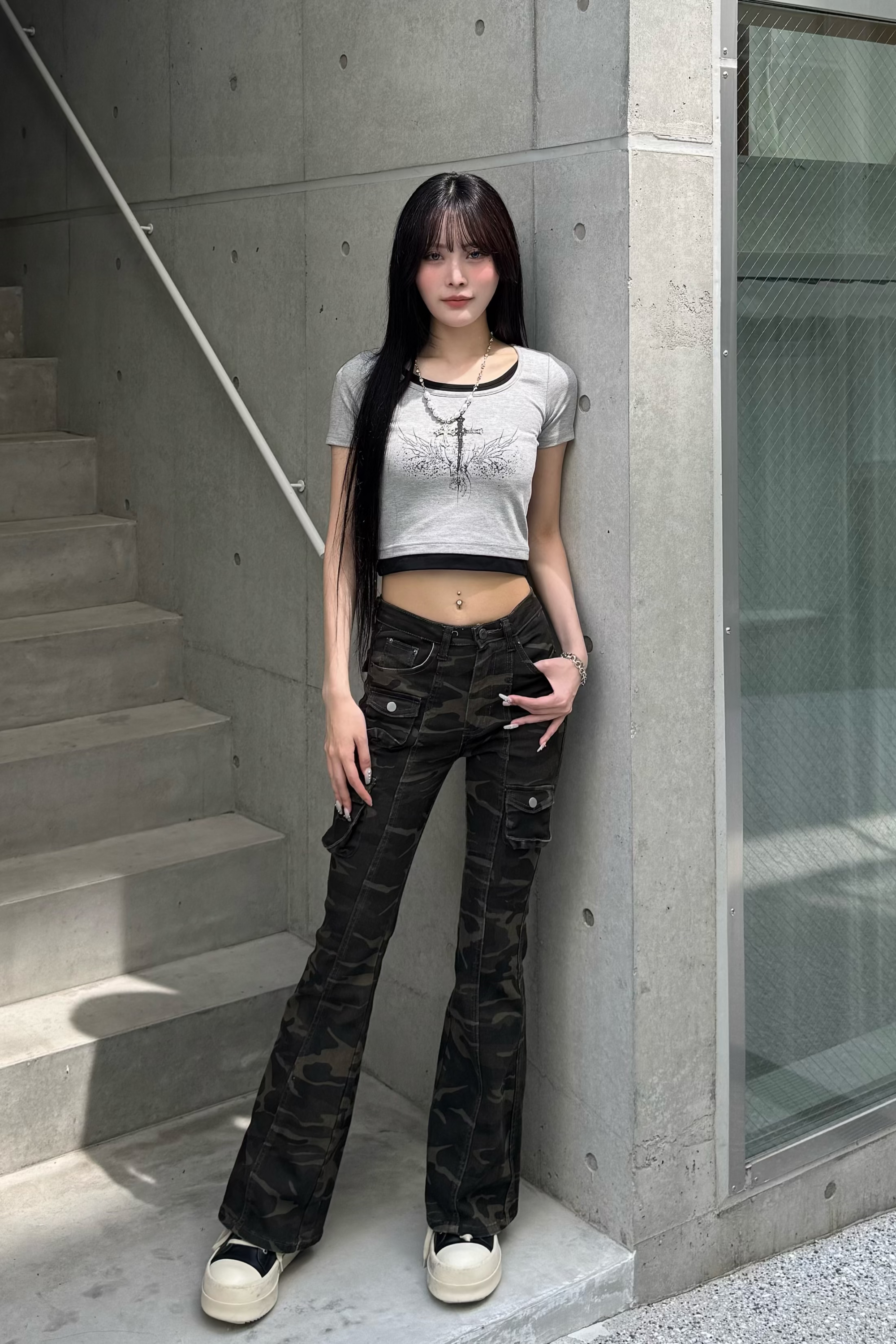 クロスデザインクロップドTシャツ KSG20940