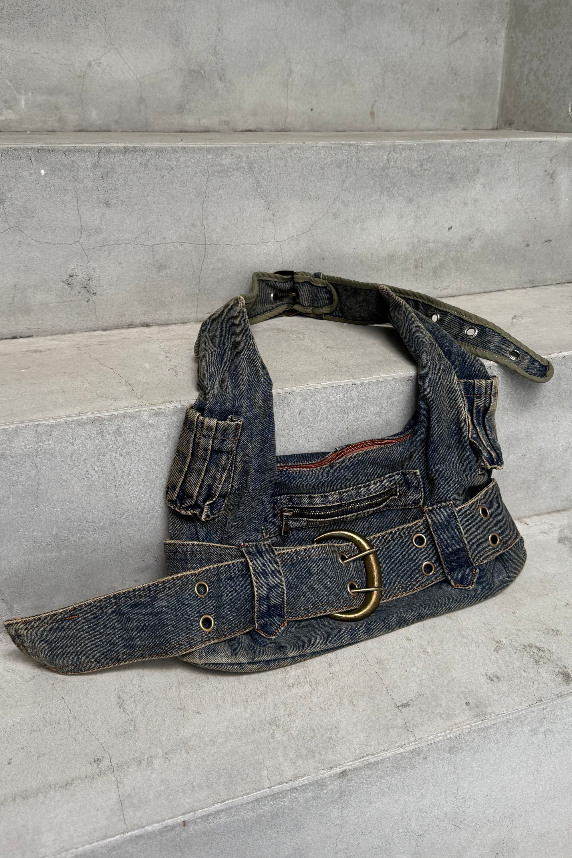 Double buckle shoulder bag KSG40084