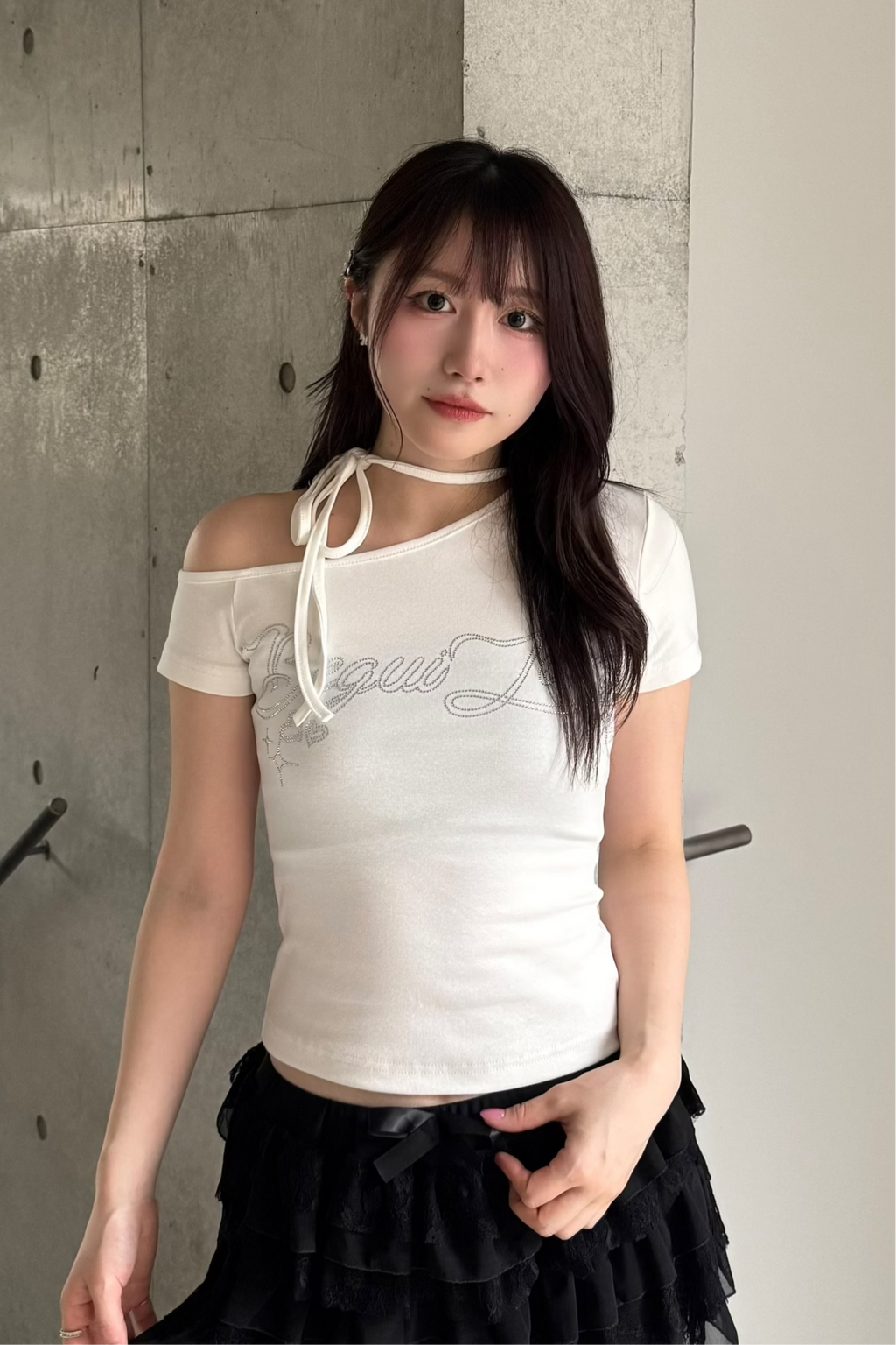 ラインストーンワンショルダーTシャツ KSG20850