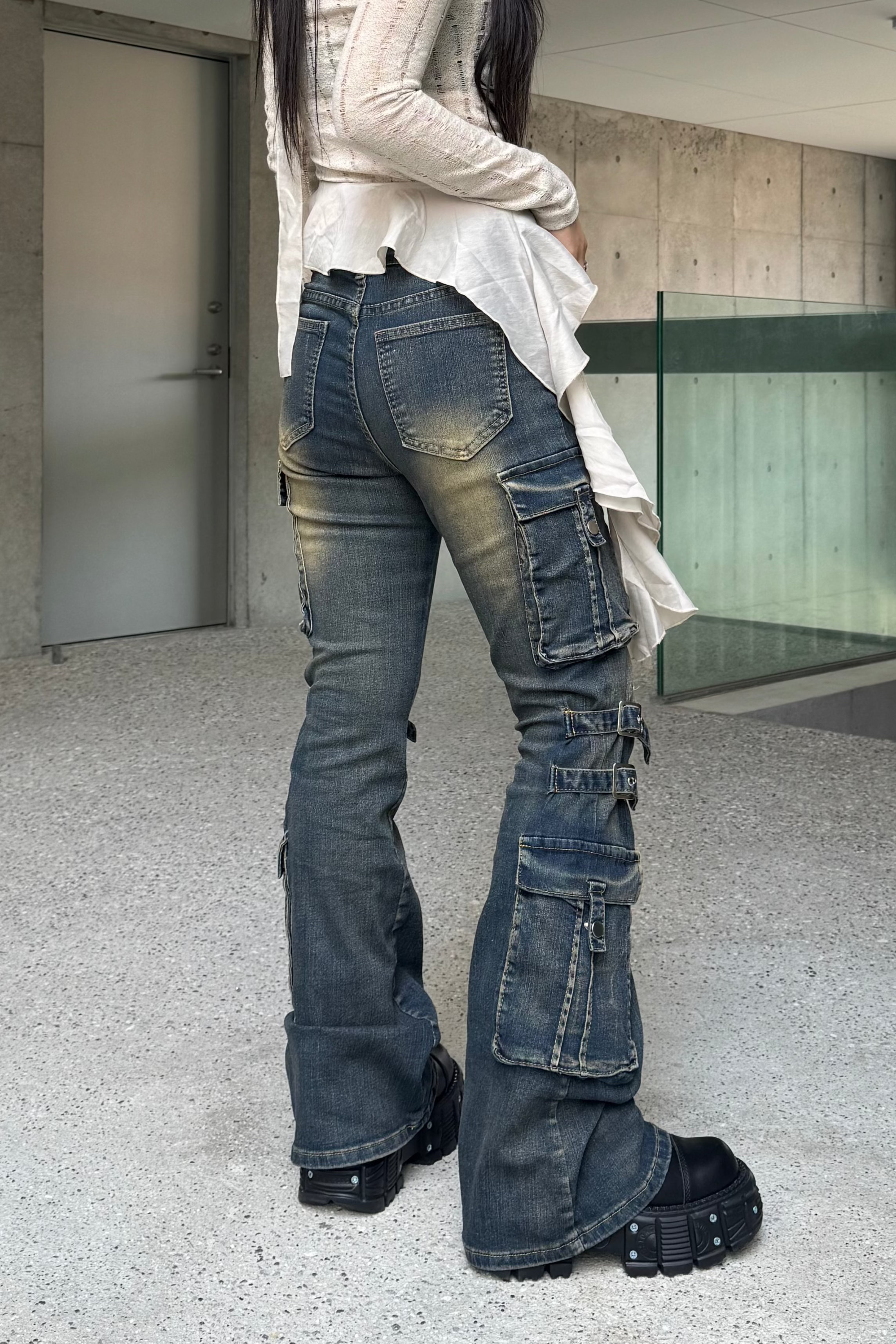 wash design belt flare pants KSG19275