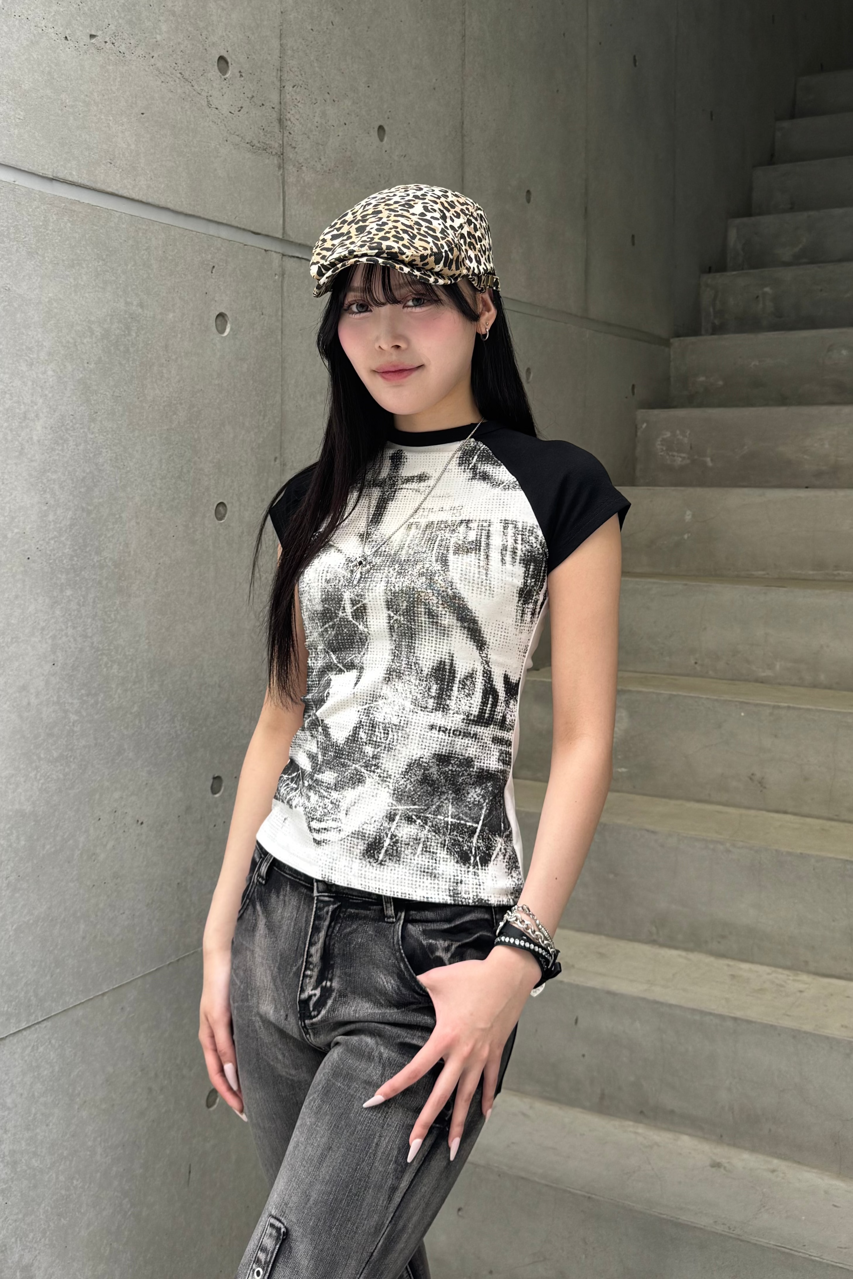 artifact raglan Tshirt KSG20820
