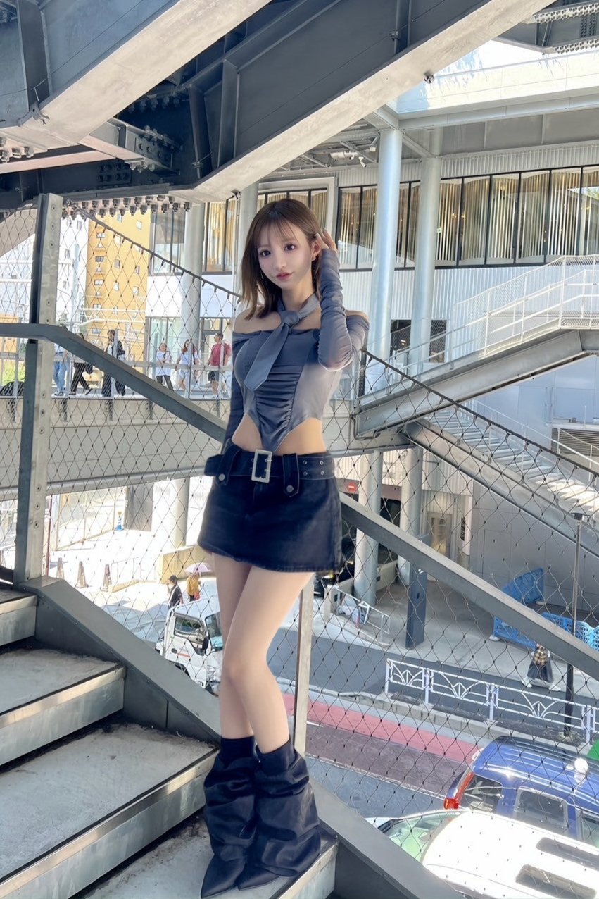 Sweet Spicy Retro Gray Off-Shoulder Top
