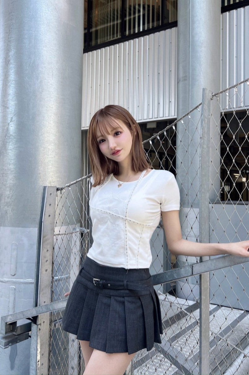 ★lalafox★HOTFIX CROP TOP★White★韓国★大人気★ XX Crop Top - White – CXIX