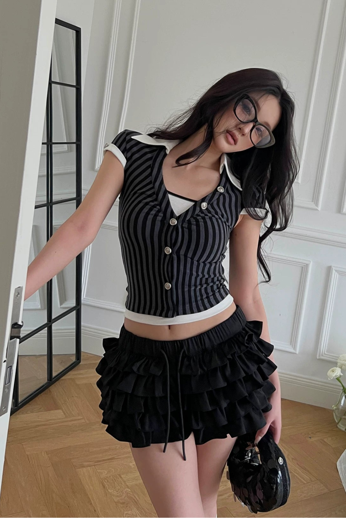 volume frill short pants