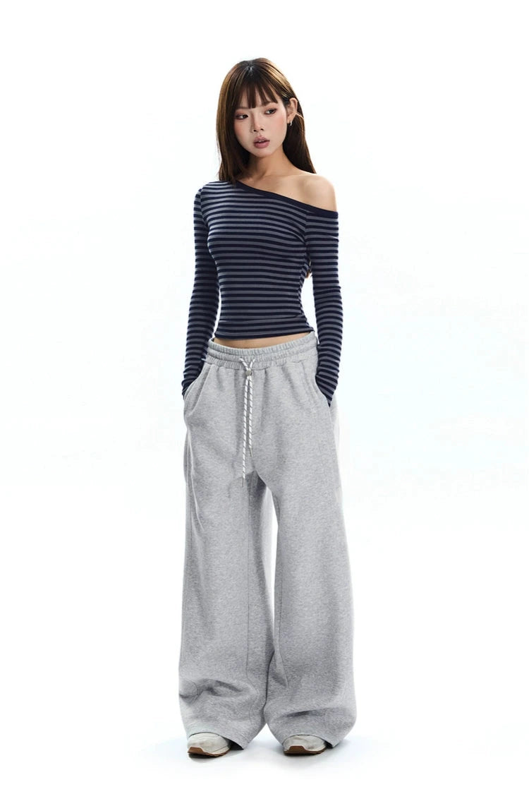 relaxed straight sweatpants