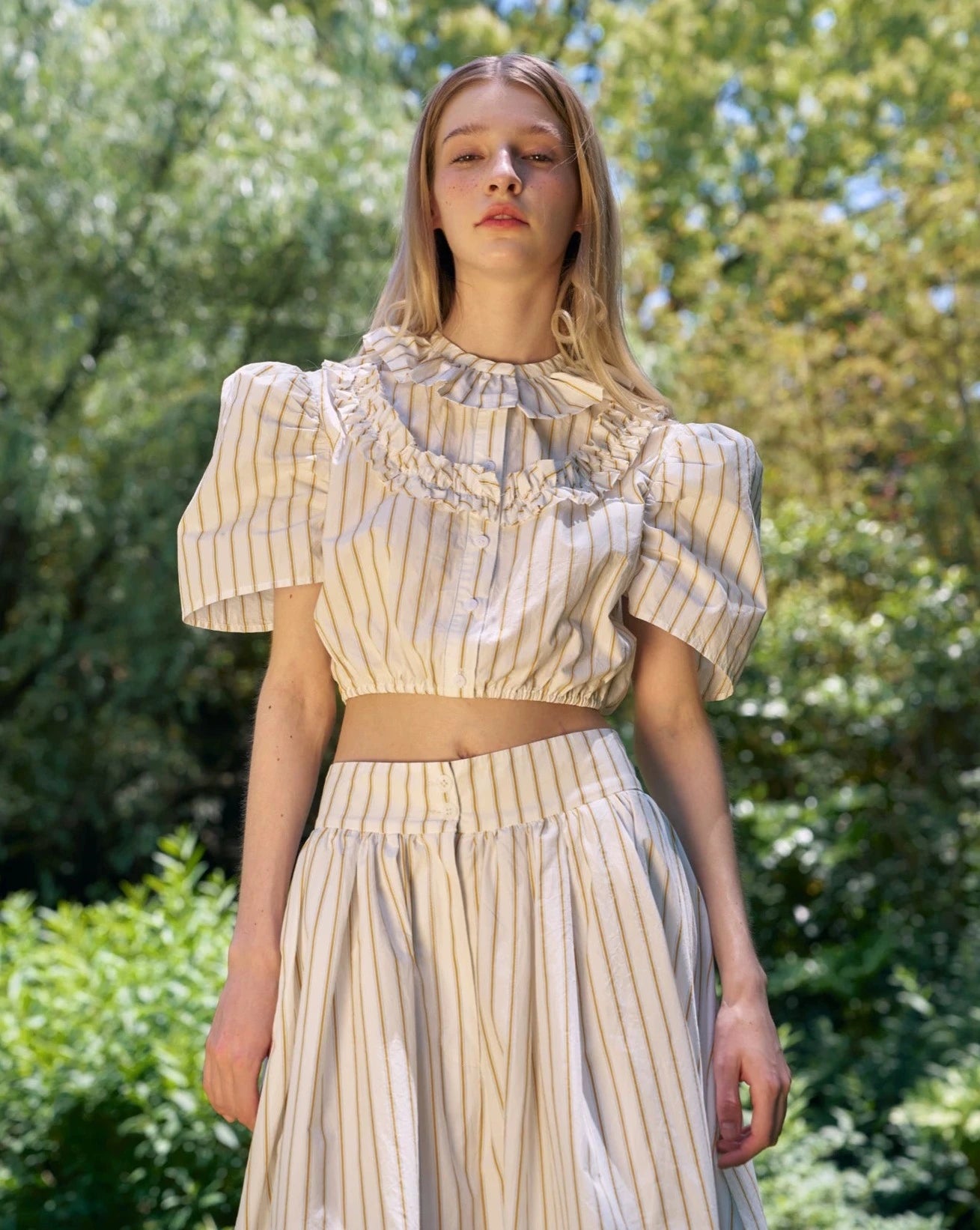 striped puffy half skirt