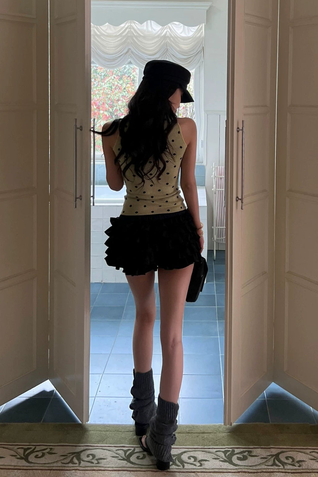 volume frill short pants